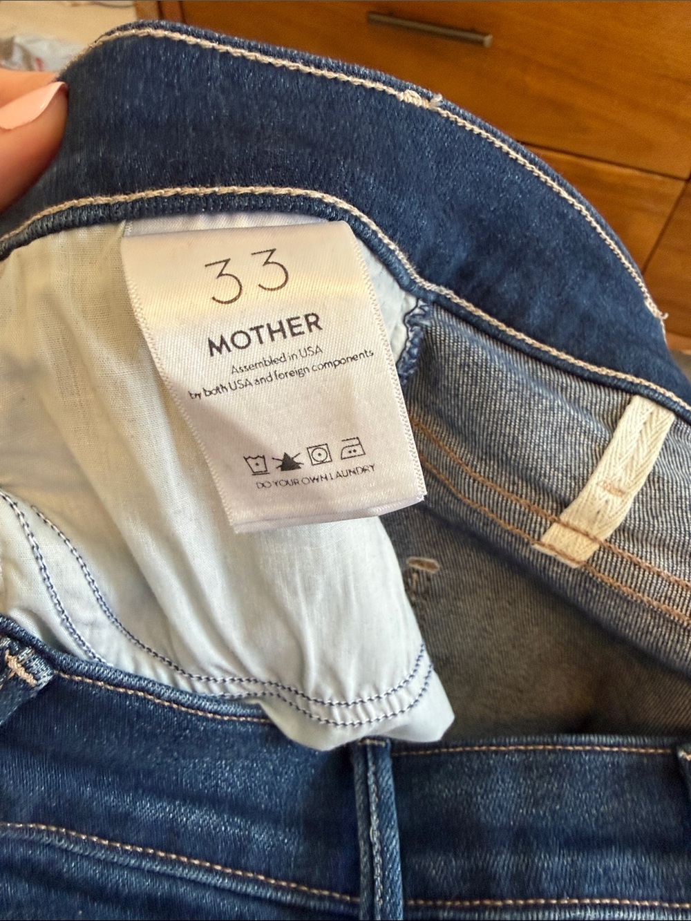 Mother Denim “the hustler” ankle fray Jean - Picture 6 of 6